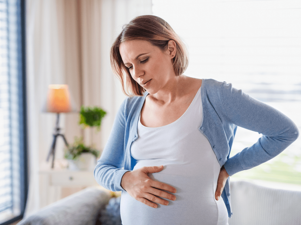 Когда болит голова при беременности: норма или повод для беспокойства