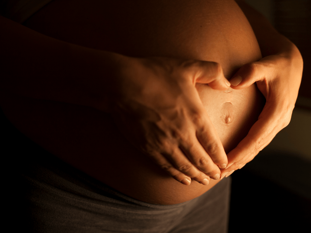 Беременной снится шевеление ребенка. Доношенная беременность. Беременность матушке. Как выглядит доношенная беременность.